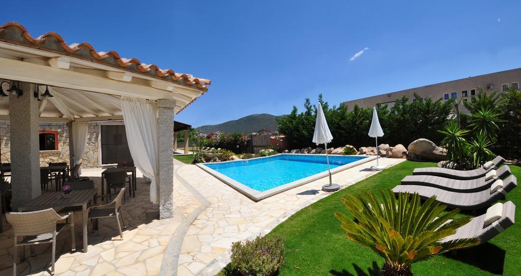 B&B I Graniti Sardi Villasimius Ngoại thất bức ảnh
