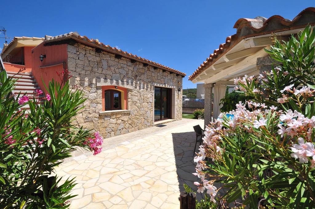 B&B I Graniti Sardi Villasimius Ngoại thất bức ảnh