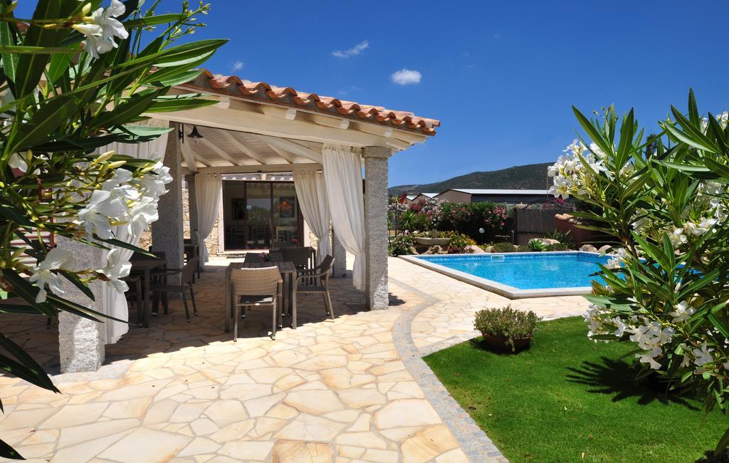 B&B I Graniti Sardi Villasimius Ngoại thất bức ảnh