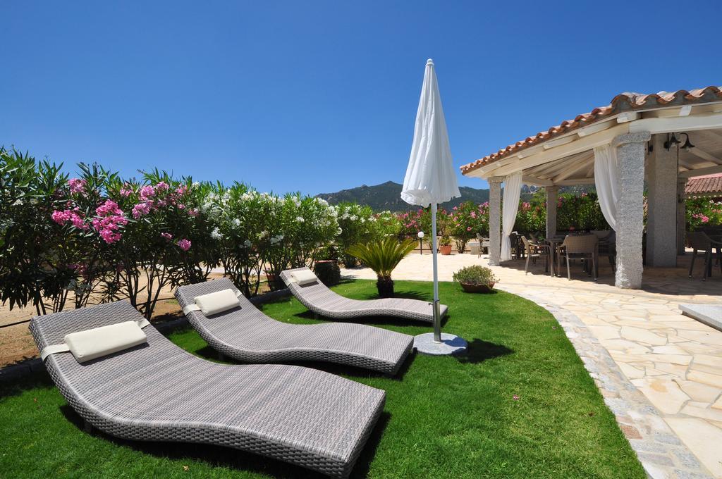 B&B I Graniti Sardi Villasimius Ngoại thất bức ảnh