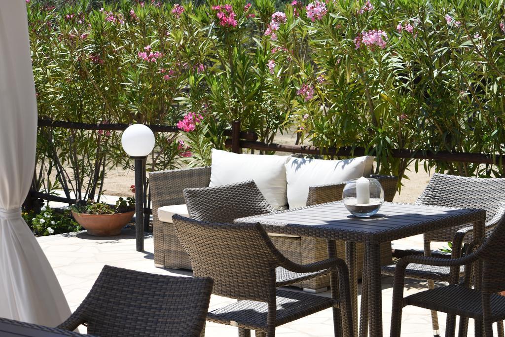 B&B I Graniti Sardi Villasimius Ngoại thất bức ảnh