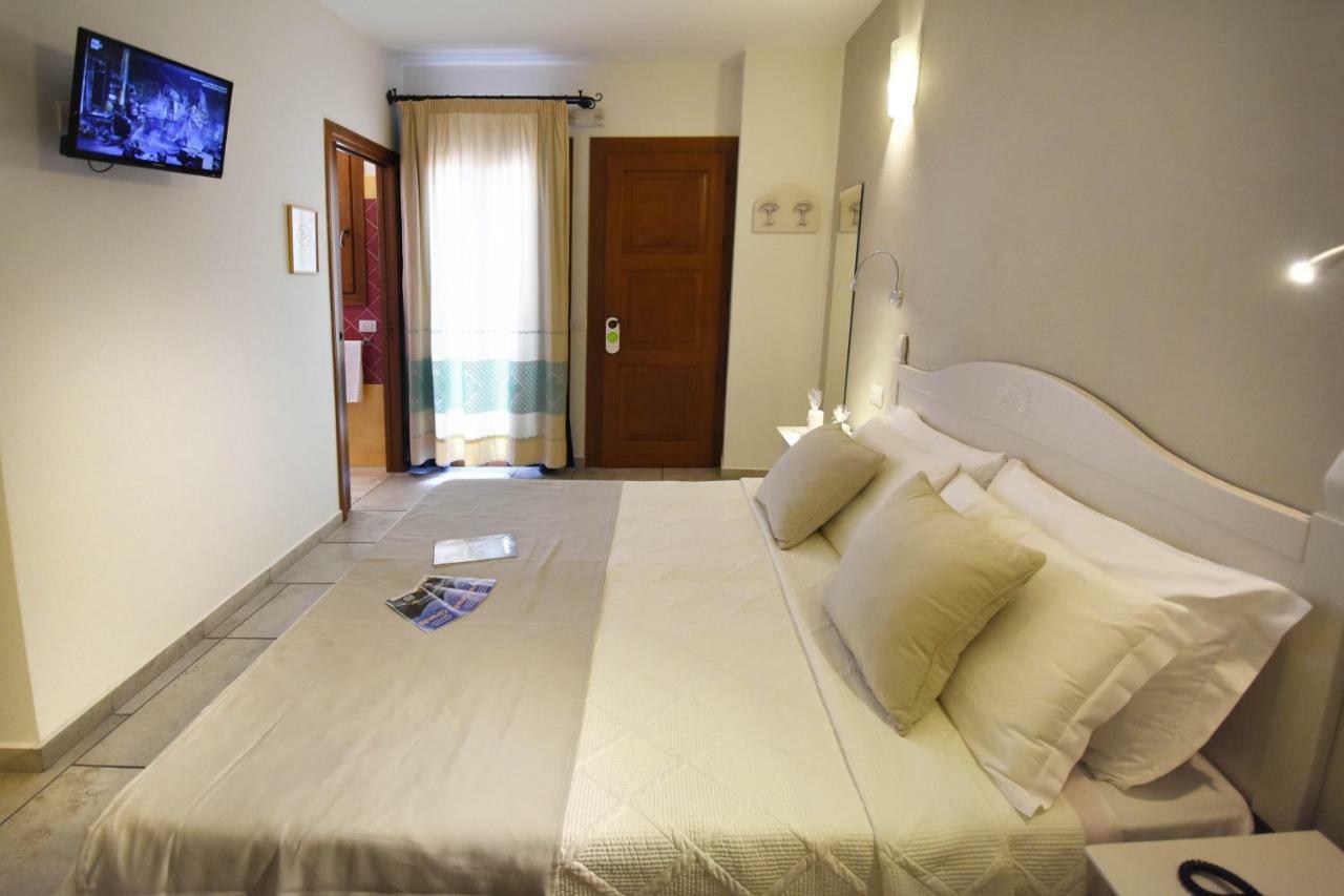 B&B I Graniti Sardi Villasimius Ngoại thất bức ảnh